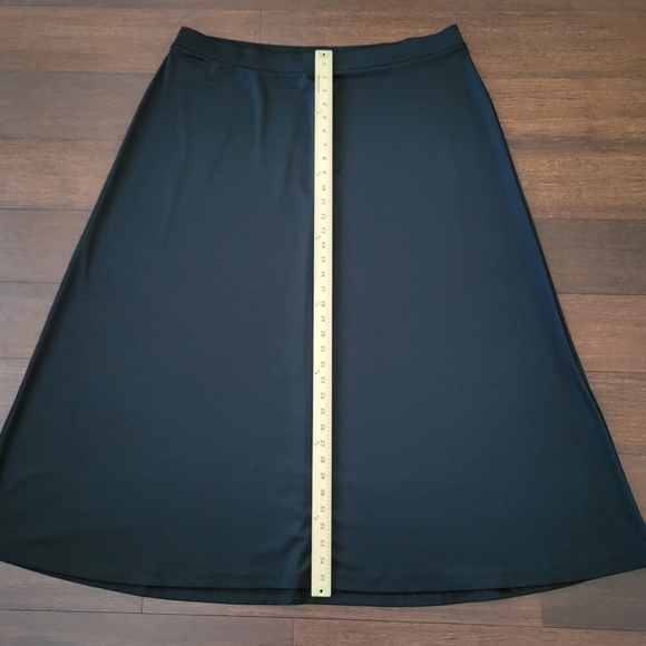 Kasper Women's 2X Black Pull-On A-Line Midi Skirt Thick Knit Stretch Jersey - Picture 6 of 6
